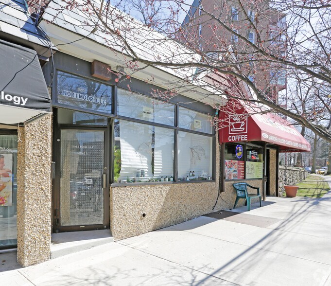 More Photos Of 4225 235th St, Little Neck Storefront For Lease