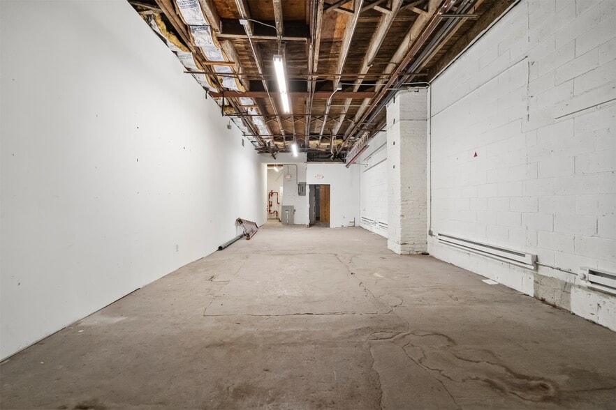 More Photos Of 327 Douglass St, Brooklyn Storefront For Sale