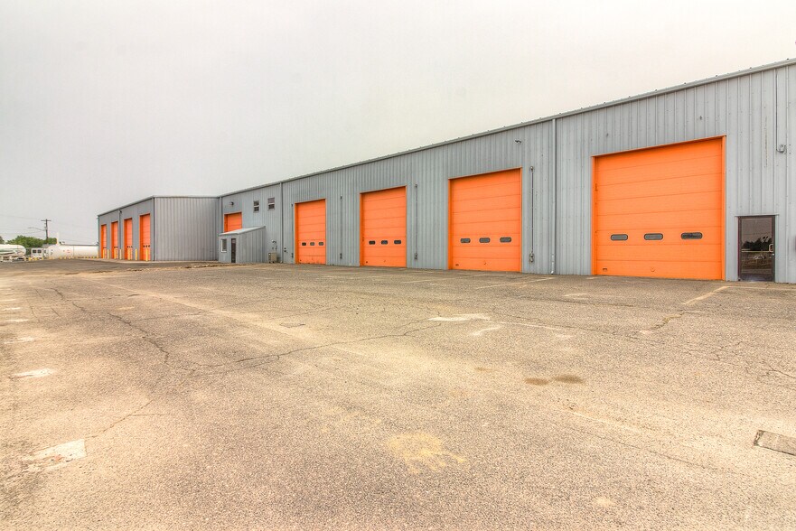 More Photos Of 501 Stover Rd, Grandview Industrial For Sale