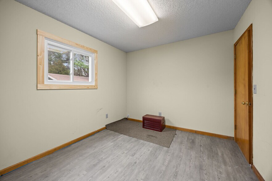 More Photos Of 710 US Highway 52 Highway N, Albemarle Office For Sale