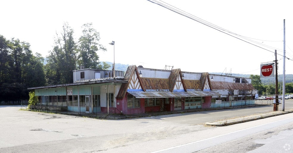 More Photos Of 974 Route 17, Southfields Restaurant For Sale