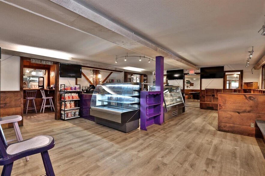 More Photos Of 5501 Route 4, Killington Restaurant For Sale