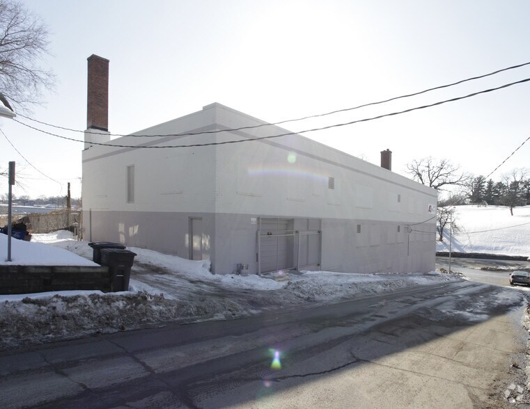 More Photos Of 1495 Keosauqua Way, Des Moines Service For Lease
