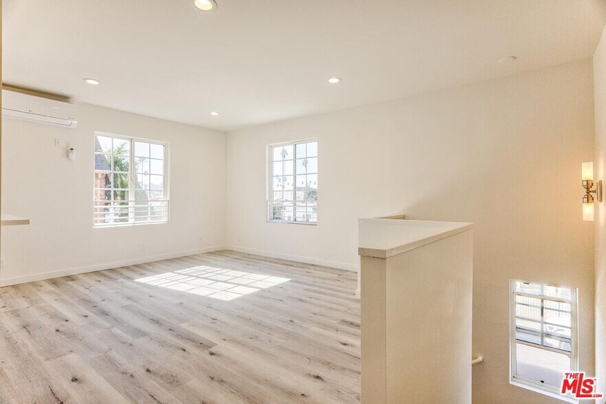 More Photos Of 158 N Edgemont St, Los Angeles Multifamily For Sale