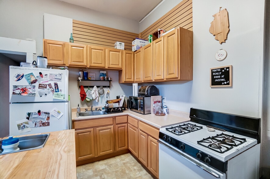 More Photos Of 1801 Chase Ave, Cincinnati Apartments For Sale