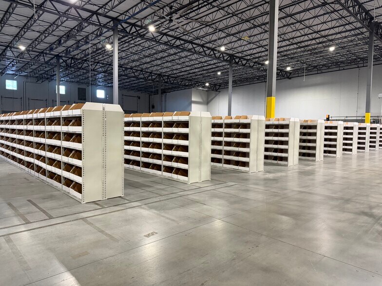 More Photos Of 140 Fulling Mill Rd, Middletown Distribution For Lease