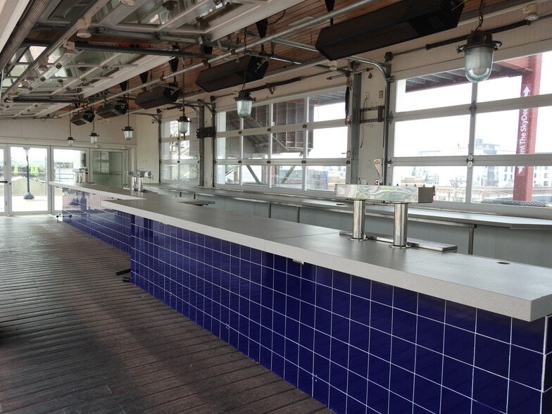 More Photos Of 1402 W Lake St, Minneapolis Restaurant For Sale