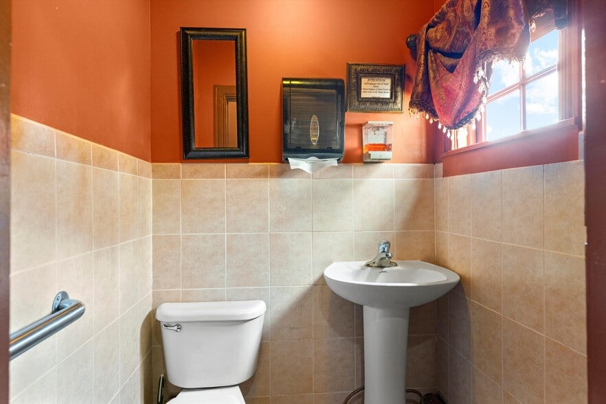 More Photos Of 245 Durham Rd, Ottsville Restaurant For Sale