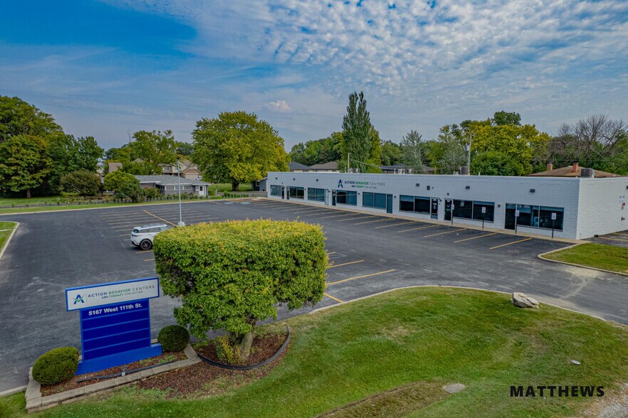 Primary Photo Of 5153 W 111th St, Alsip Office For Sale