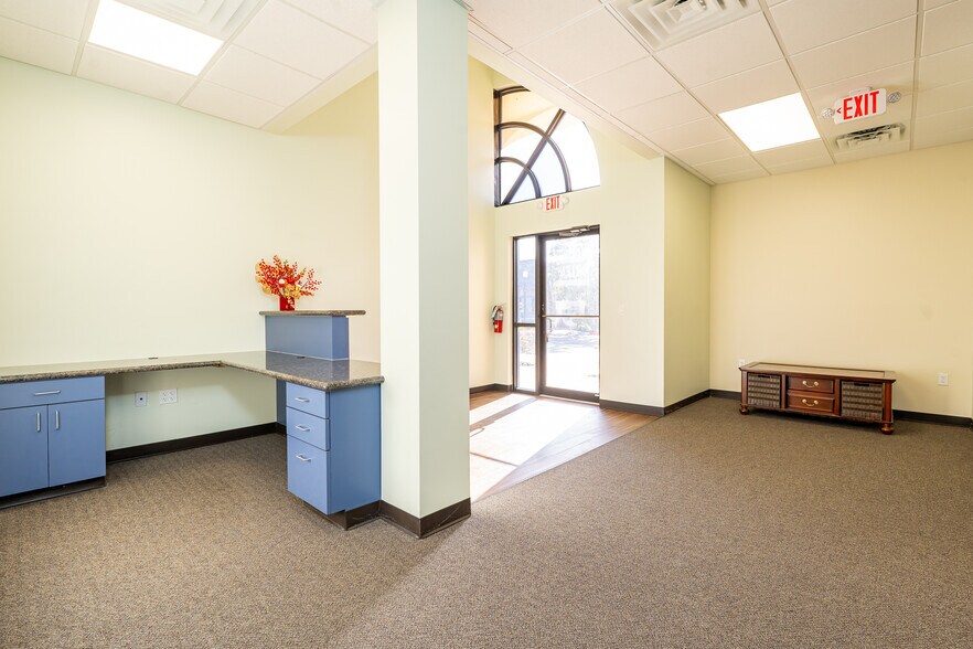 More Photos Of 4714 Riverstone Blvd, Missouri City Medical For Sale