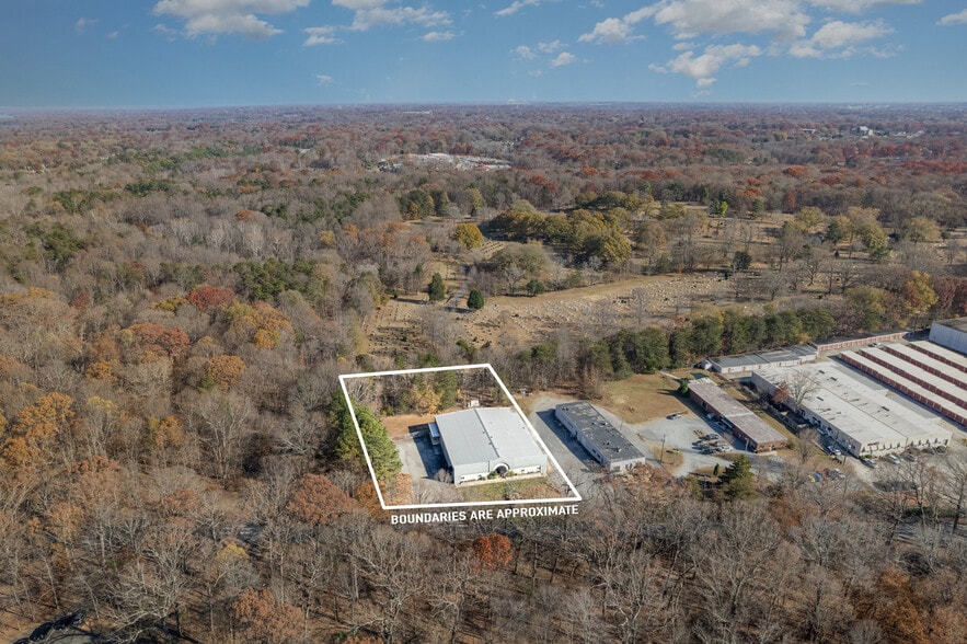 More Photos Of 3718 Old Battleground Rd, Greensboro Flex For Sale