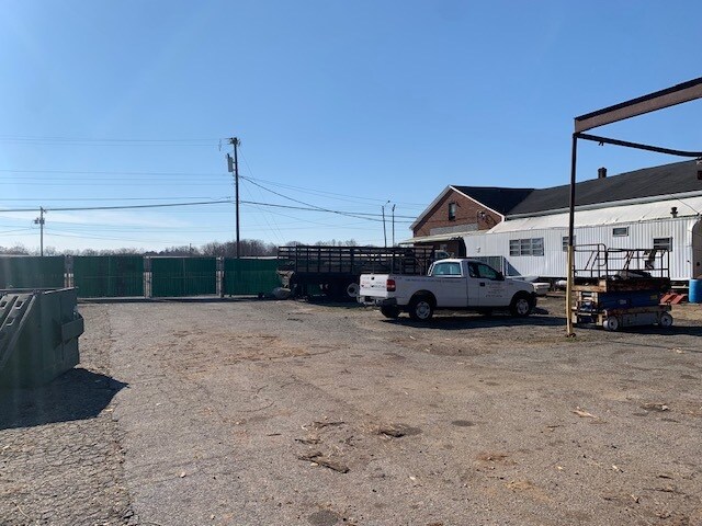 More Photos Of 1814 US Highway 70 SW, Hickory Manufacturing For Sale