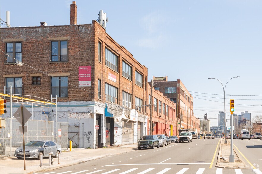 More Photos Of 130-11 Atlantic Ave, Richmond Hill Warehouse For Lease