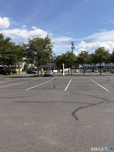 More Photos Of 323 Washington Ave, North Haven Freestanding For Lease