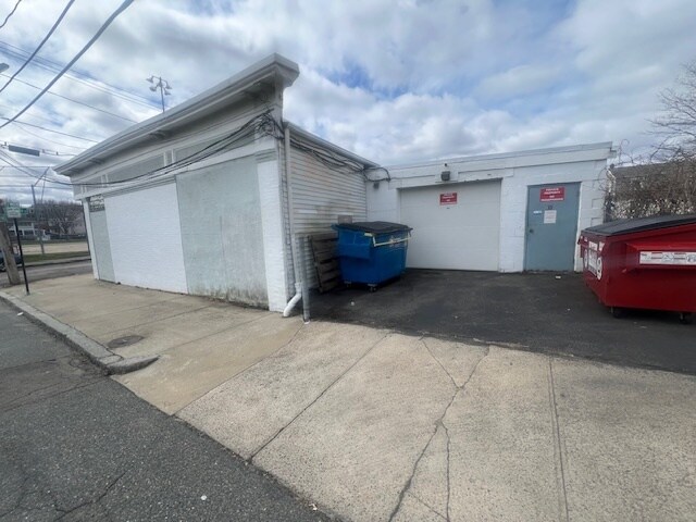 More Photos Of 82-90 Sagamore St, North Quincy Flex For Lease