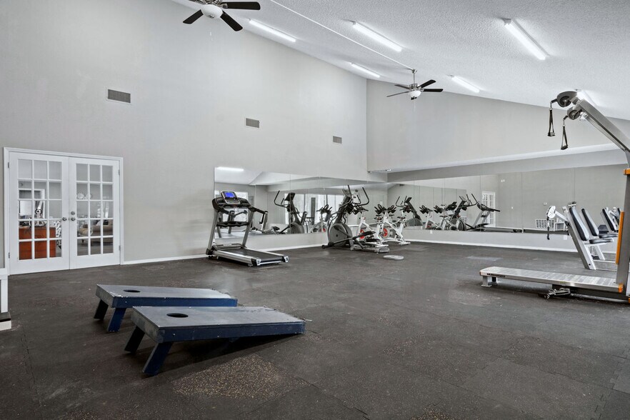 More Photos Of 509 N Westover Blvd, Albany Apartments For Sale