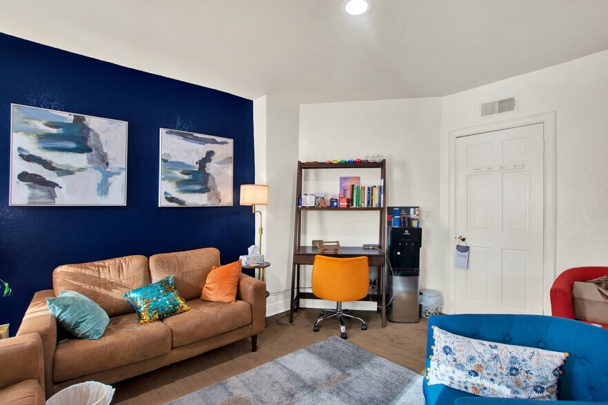 More Photos Of 673 N Grant St, Denver Office For Sale