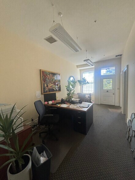 More Photos Of 403 Martin Luther King Jr., Oakland Office For Sale
