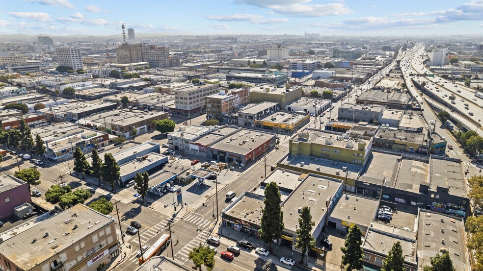 More Photos Of 1600 S Main St, Los Angeles Storefront For Sale