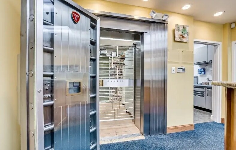More Photos Of 3055 Route 27, Franklin Park Medical For Sale