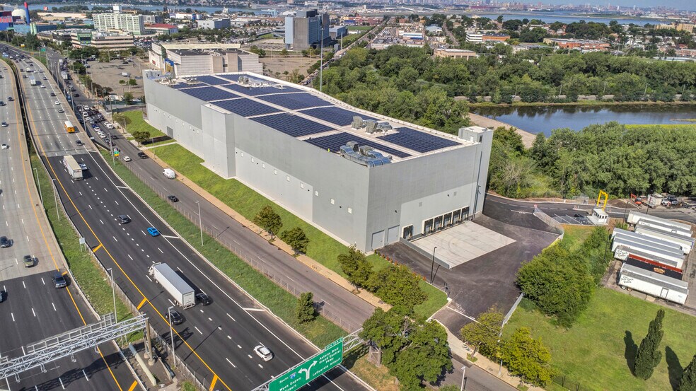 Primary Photo Of 28-10 Whitestone Expy, Queens Warehouse For Lease