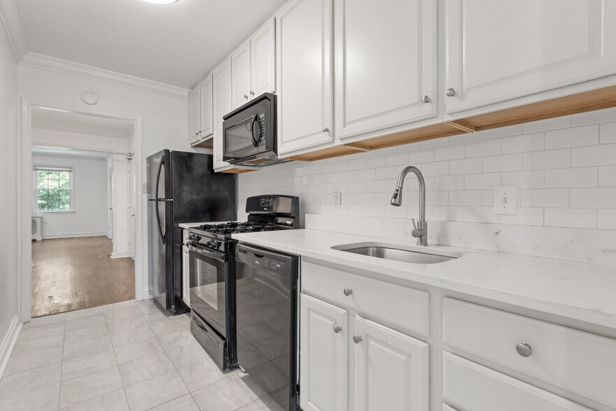 More Photos Of 4500-4504 Macarthur Blvd NW, Washington Apartments For Sale