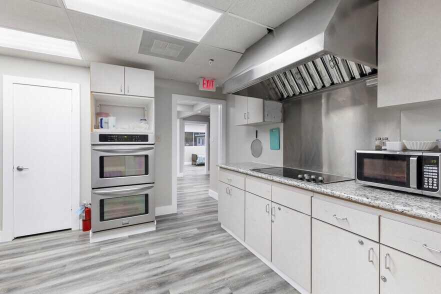 More Photos Of 1105 Callahan Ave, Conroe Healthcare For Sale