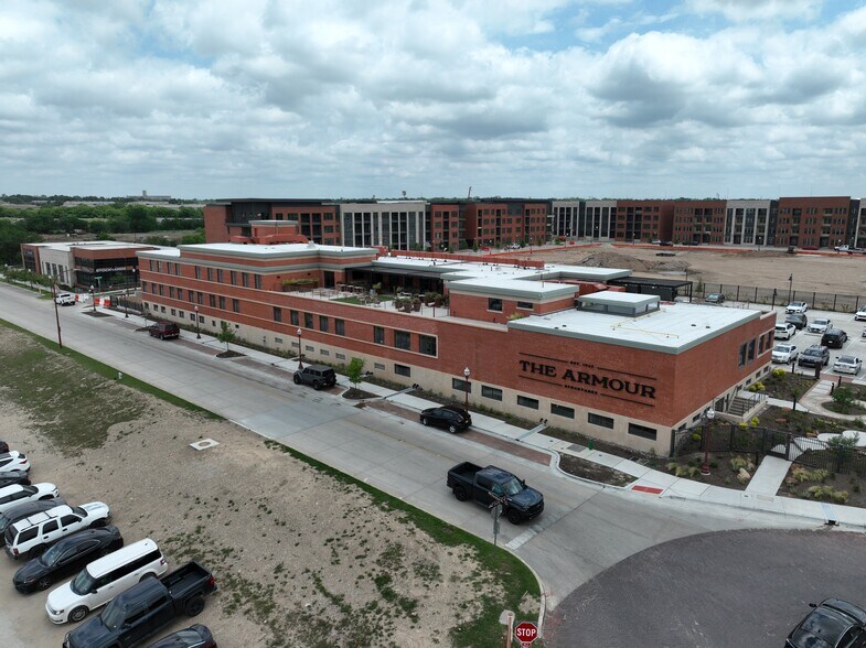 Primary Photo Of 601 E Exchange Ave, Fort Worth Office For Lease
