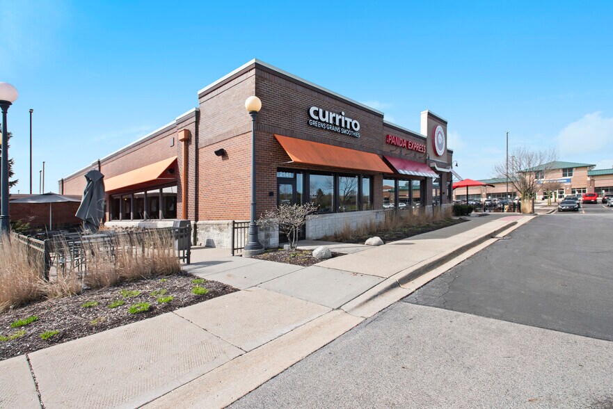 More Photos Of 2241 Willow Rd, Glenview Storefront For Sale