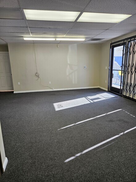 More Photos Of 1241 S Fairfax Ave, Los Angeles Storefront Retail Office For Lease