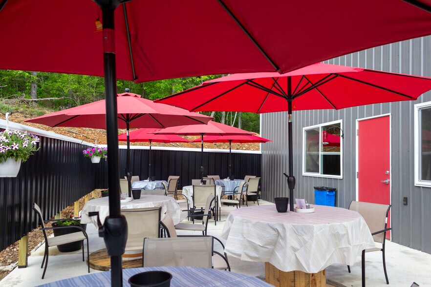 More Photos Of 9559 Co 5440 Rd rd, Ozone Restaurant For Sale