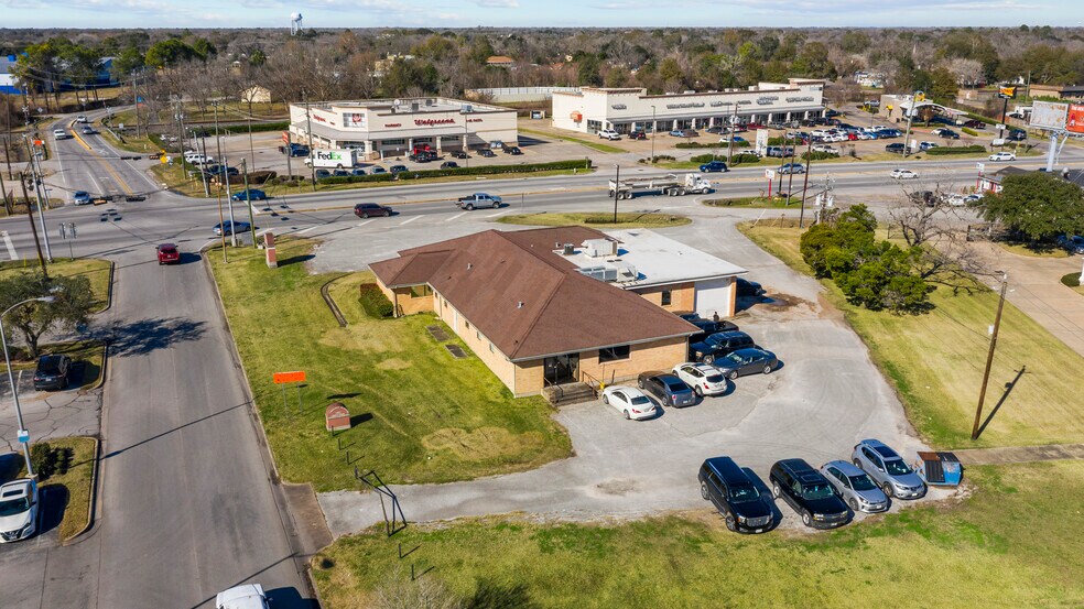 More Photos Of 1601 Liberty St, Richmond Medical For Lease