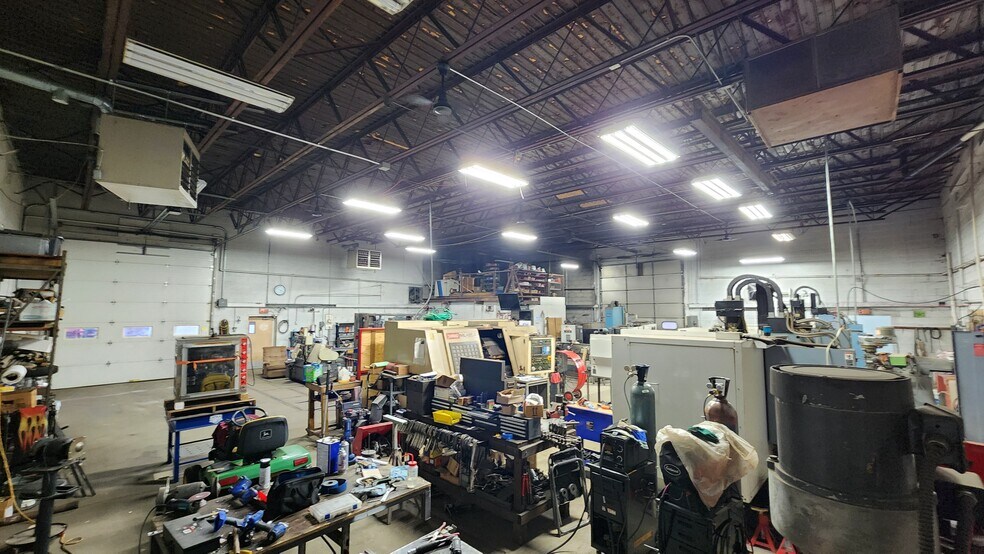 More Photos Of 109 S Main St, Marion Manufacturing For Sale