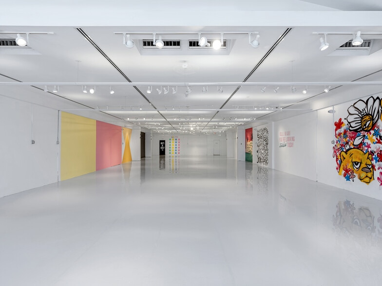 More Photos Of 721 Collins Ave, Miami Beach Storefront For Lease