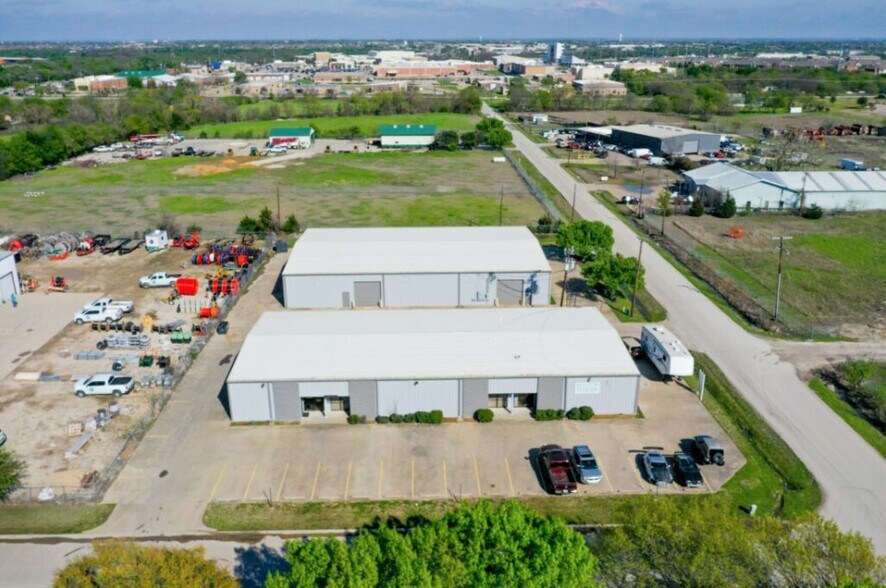 More Photos Of 22 Steel Rd, Wylie Flex For Lease