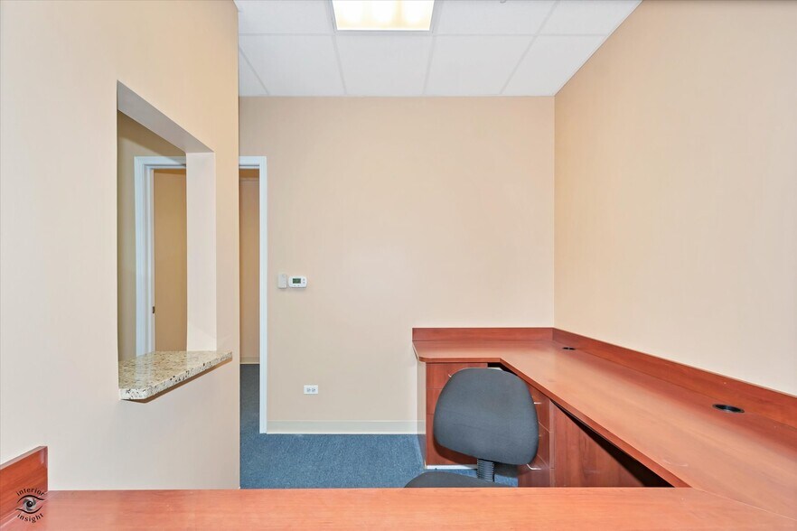 More Photos Of 912 Northwest Hwy, Fox River Grove Medical For Sale