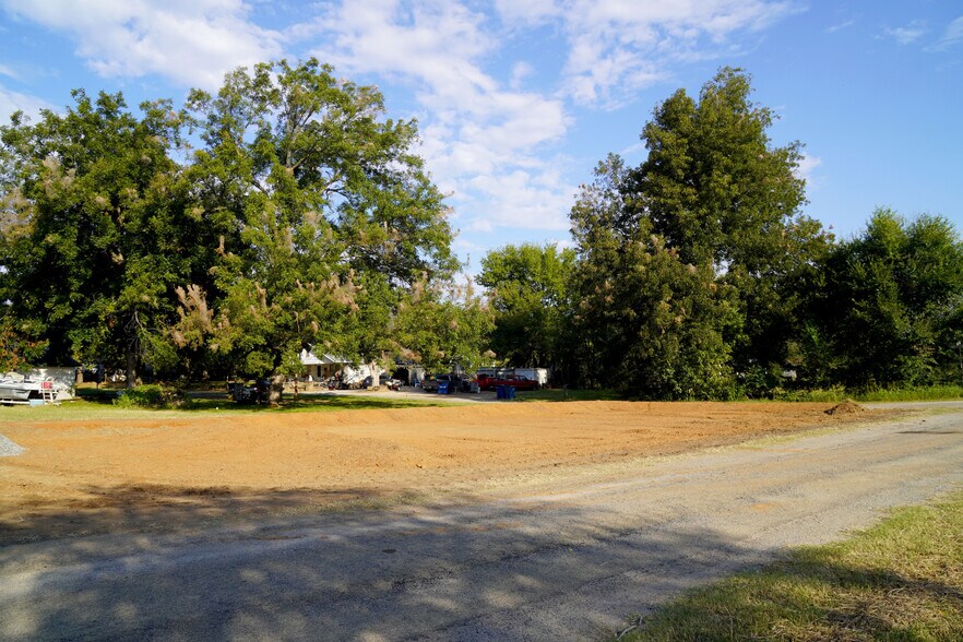 More Photos Of 501 Maple st, Drumright Flex For Sale