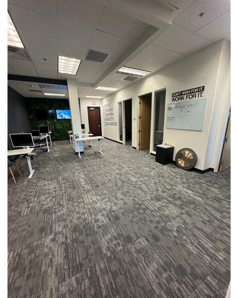 More Photos Of 9890 S Maryland Pky, Las Vegas Storefront Retail Office For Lease