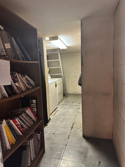 More Photos Of 705 W Commonwealth Ave, Fullerton Auto Repair For Lease