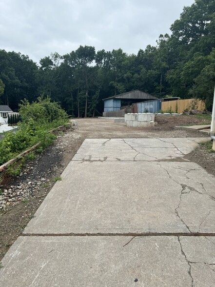 Primary Photo Of 331 Sharrotts Rd, Staten Island Land For Lease