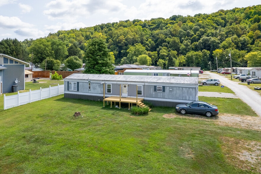 More Photos Of 30 Phillips Dr, Sistersville Manufactured Housing Mobile Home Park For Sale