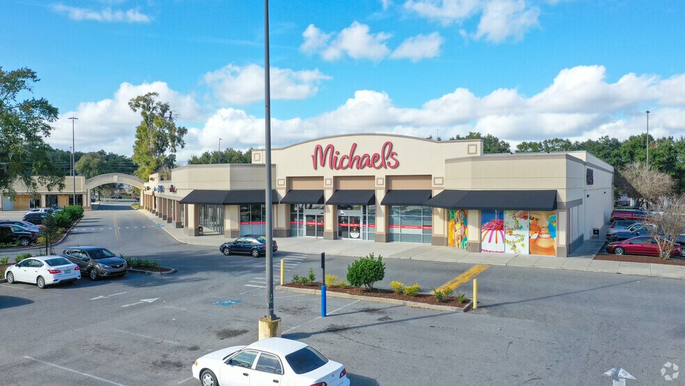 More Photos Of 2703 SW College Rd, Ocala Unknown For Lease