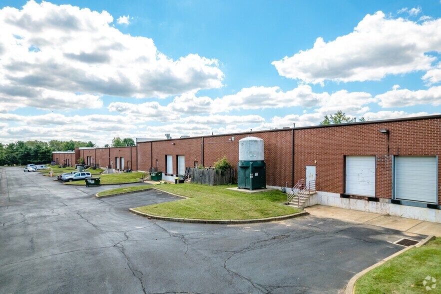 More Photos Of 54-98 Walker Ln, Newtown Research And Development For Lease