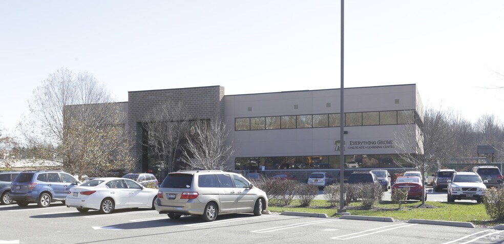 More Photos Of 384 Crystal Run Rd, Middletown Medical For Lease