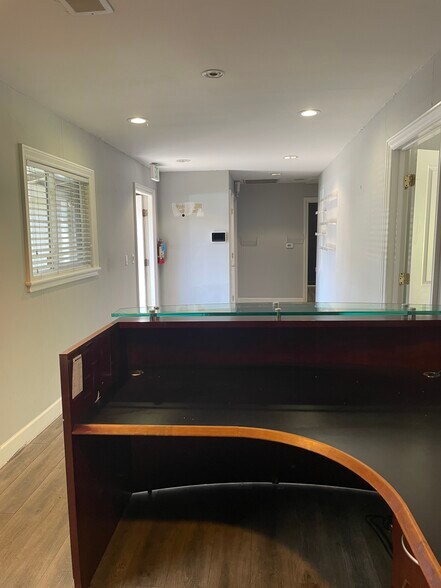 More Photos Of 350 Rose St, Danville Medical For Sale