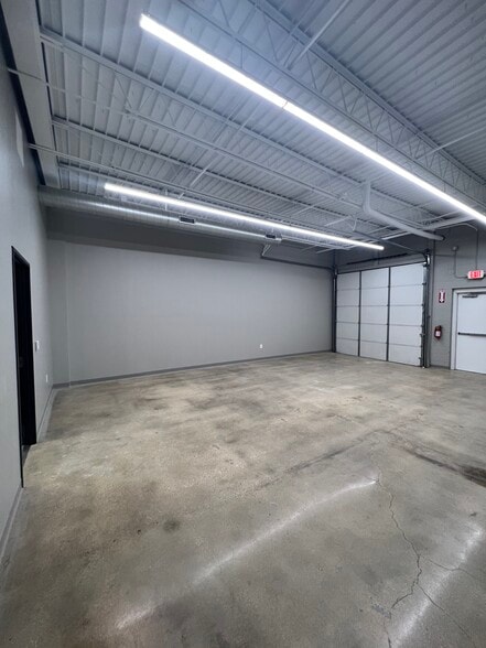 More Photos Of 13731-13745 Omega Dr, Farmers Branch Light Distribution For Lease
