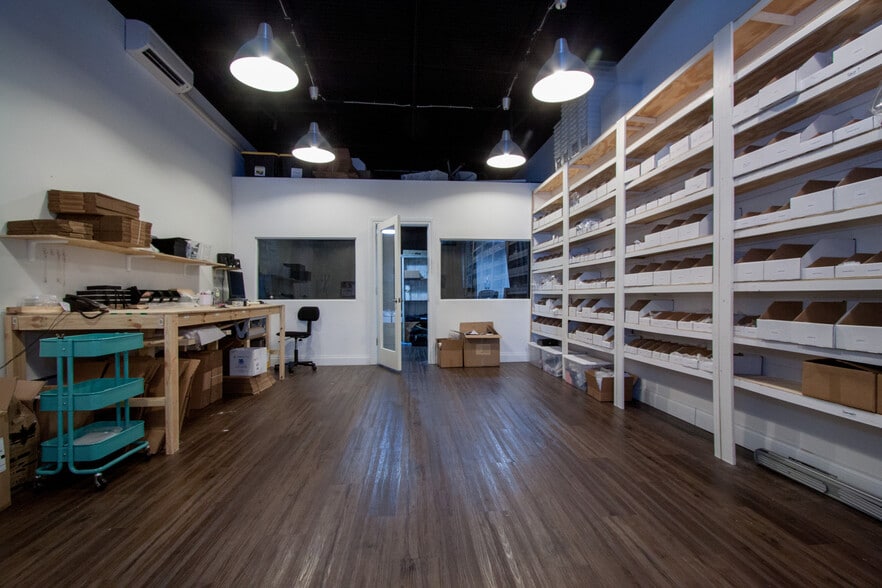 More Photos Of 4160-4260 NW 1st Ave, Boca Raton Showroom For Lease
