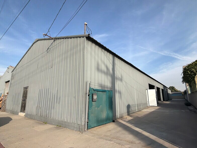 More Photos Of 2544 Chico Ave, South El Monte Manufacturing For Lease