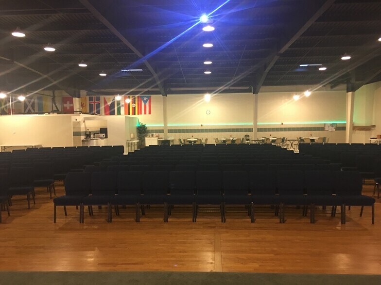 More Photos Of 1307 E Palatine Rd, Arlington Heights Religious Facility For Sale