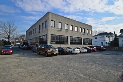 More Photos Of 30 S Ocean Ave, Freeport Loft Creative Space For Lease